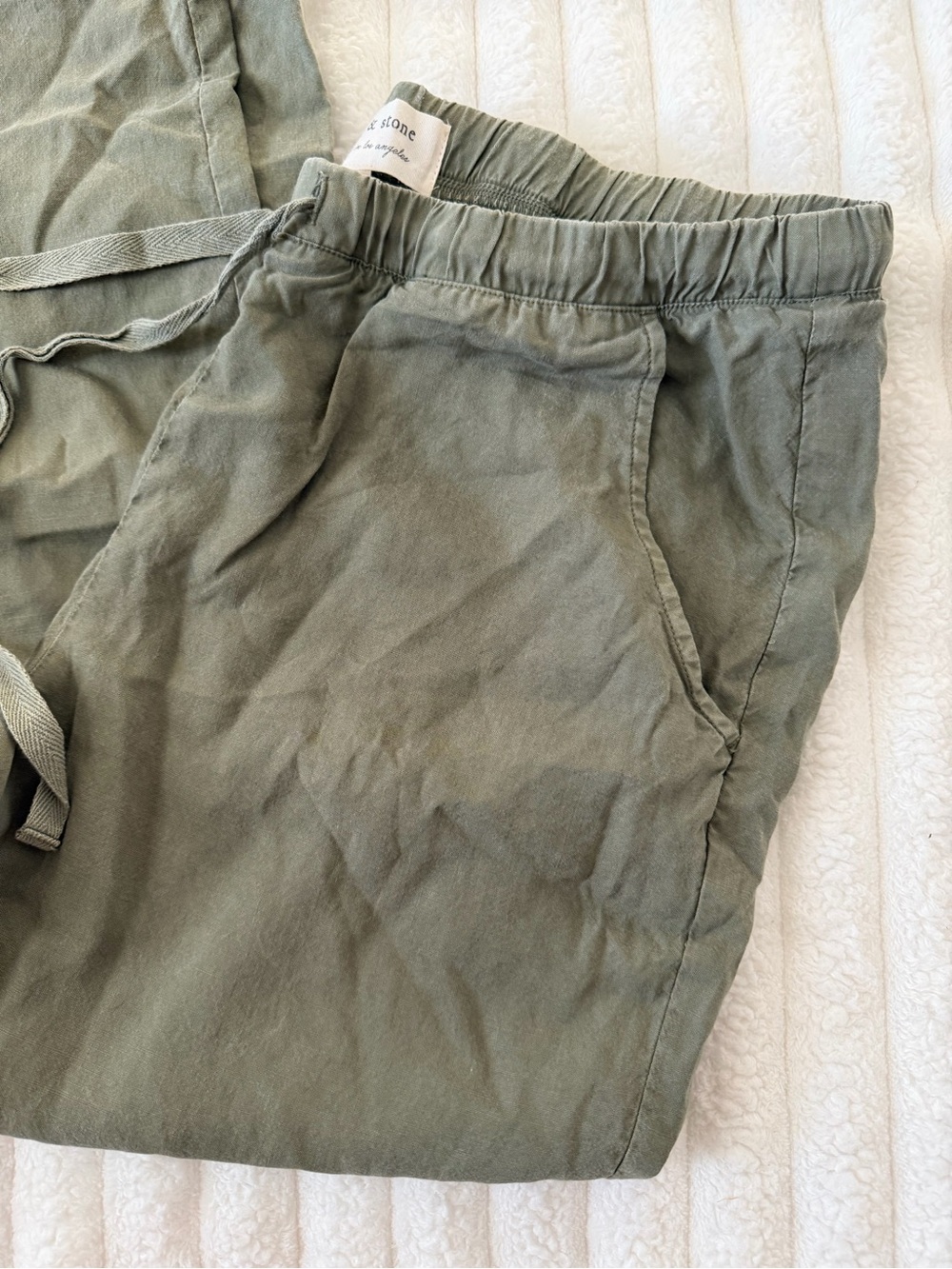 cloth & stone Olive Green Drawstring Jogger Pants - Picture 2 of 6
